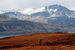 ian-on-raasay-drawing-up-2008