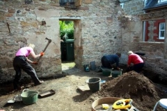 weavers-cottage-with-margaret-libby-and-alison