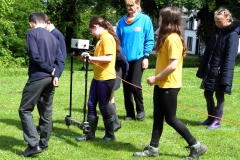 peta-glew-supervises-pupils-carrying-out-geophys-at-the-orry-eaglesham