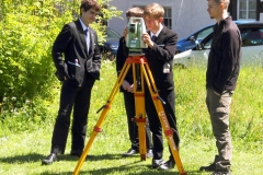 pupils-try-surveying-at-the-orry-eaglesham