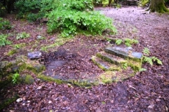 pollok-steps-of-enigmatic-garden-features